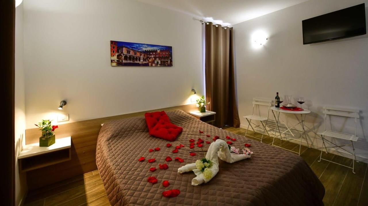 La Terrazza Sul Garda Hotell Eksteriør bilde